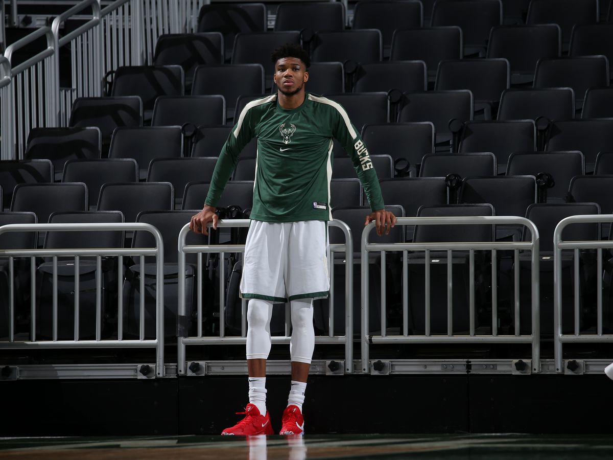 Dallas Mavericks v Milwaukee Bucks