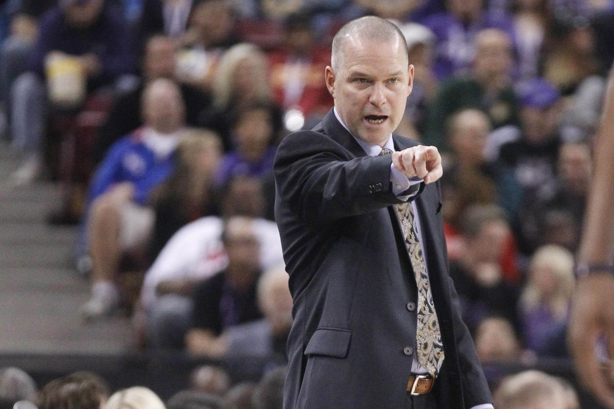Mike Malone with the Sacramento Kings.