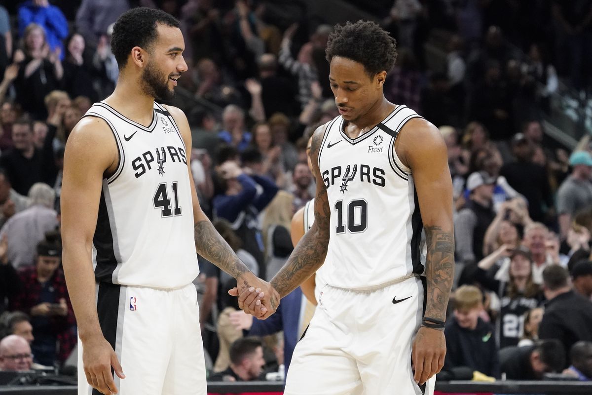 NBA: Orlando Magic at San Antonio Spurs