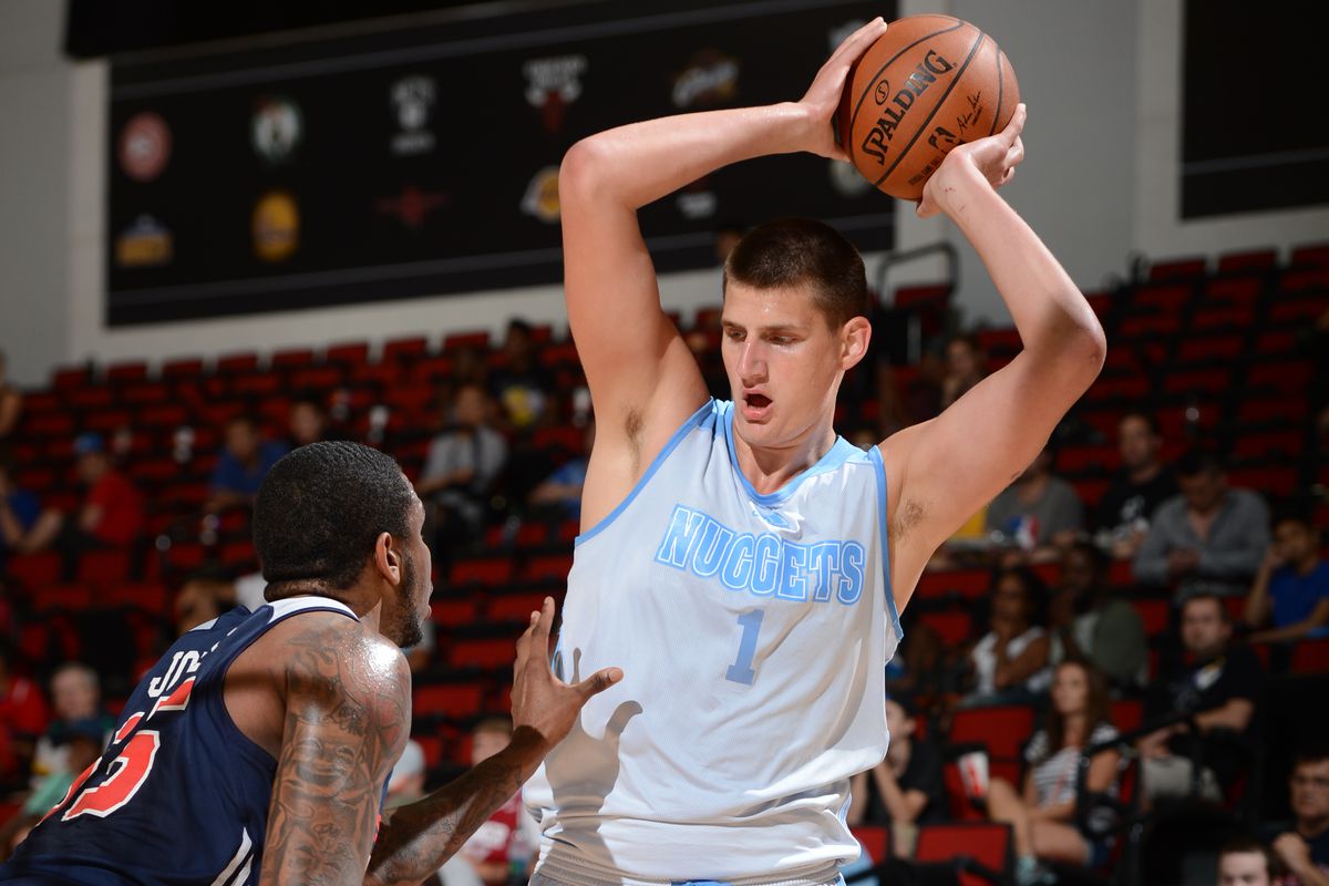 Nikola Jokic sizes up his defender at the 2015 Las Vegas Summer League.