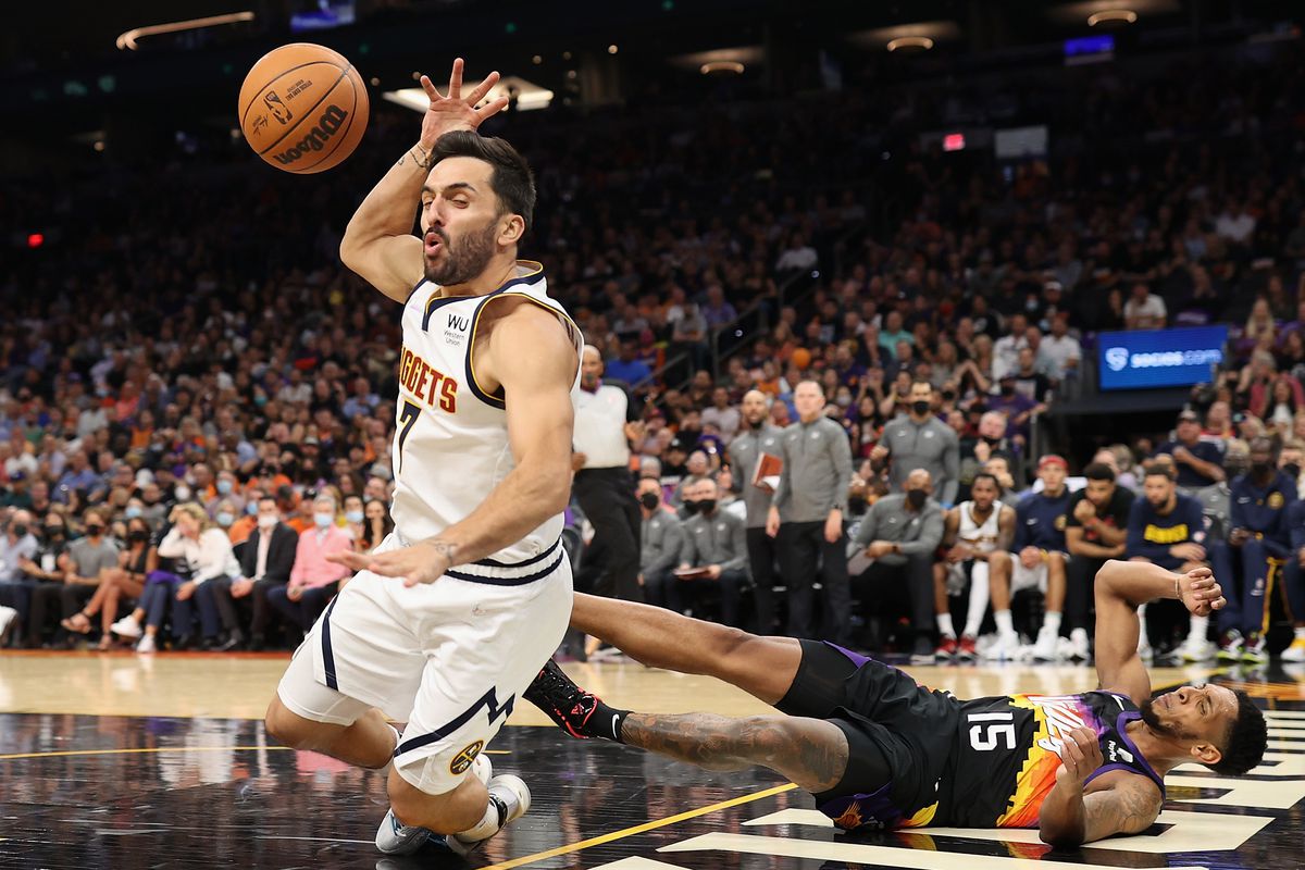Denver Nuggets v Phoenix Suns
