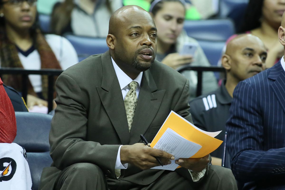 Did anyone ever think Nick Van Exel would be a coach?