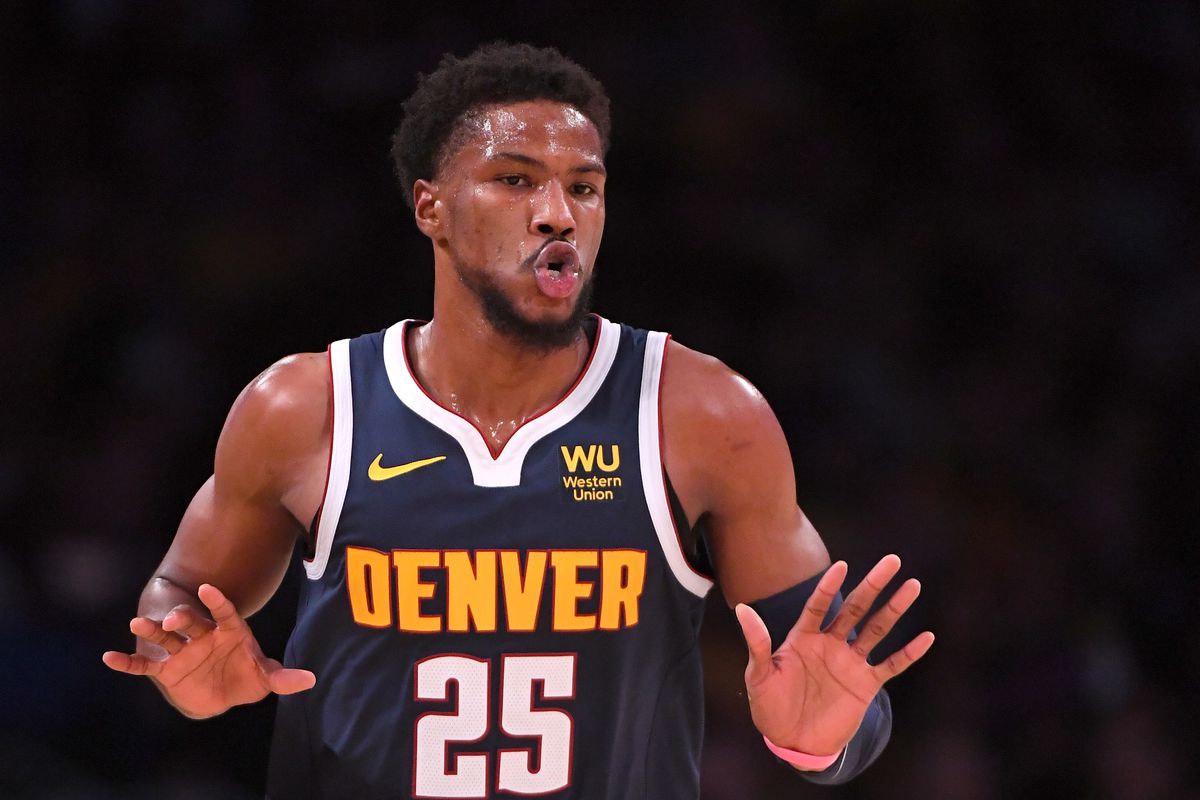 Denver Nuggets v Los Angeles Lakers