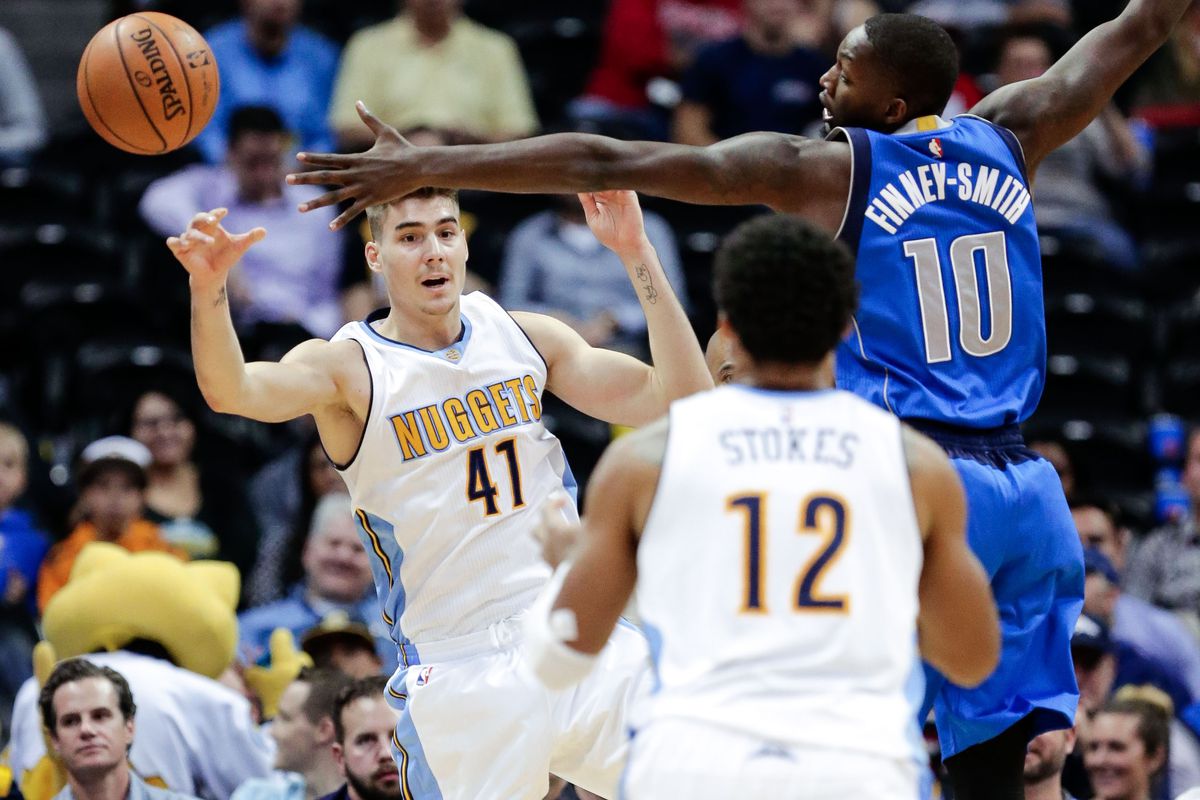 NBA: Preseason-Dallas Mavericks at Denver Nuggets