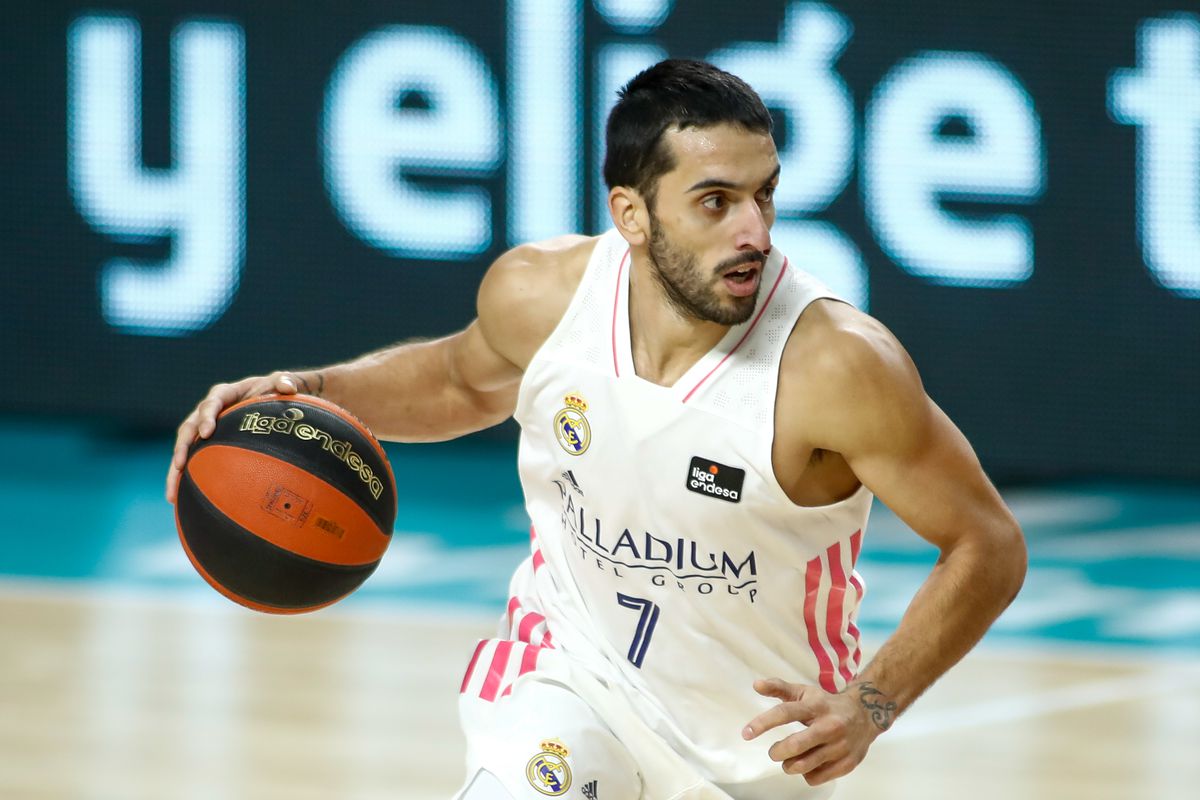 Real Madrid Baloncesto V Baxi Manresa - Liga ACB