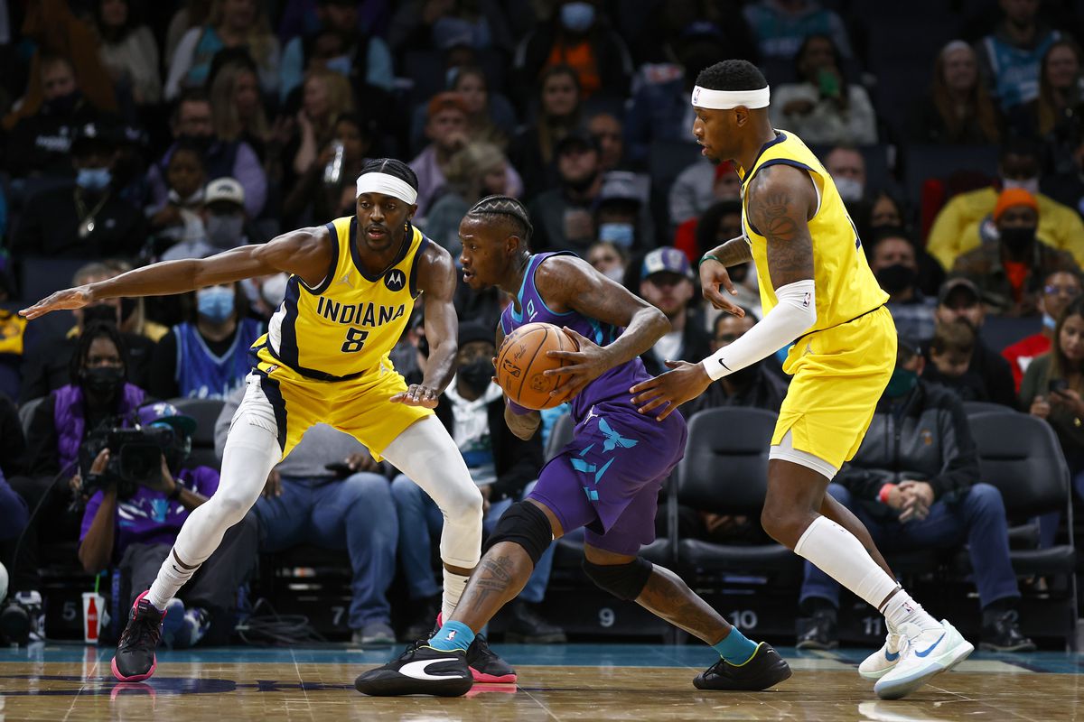 Indiana Pacers v Charlotte Hornets