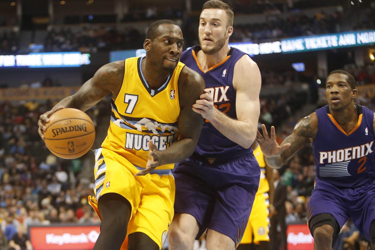 J.J. Hickson drives to the rack